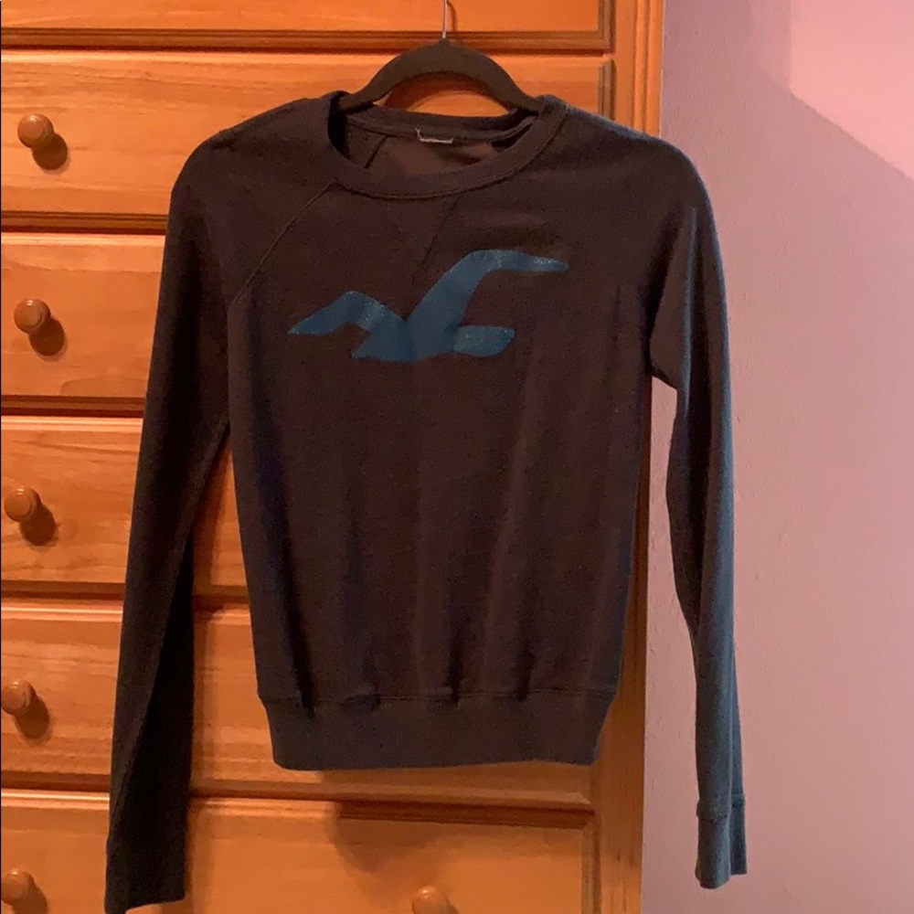 Grey long sleeve Hollister jacket